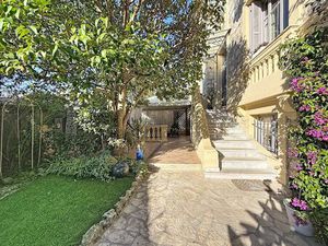 Vente maison 7 pièces 210 m² Nice (06000)