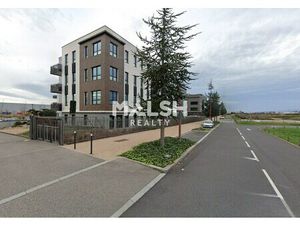 Location Local Professionnel 1 054m²