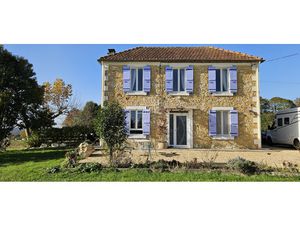 Maison en pierre avec piscine - 5 pièces - proche Eauze