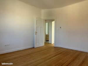 Yutz - T2 Rénové avec 1 place de parking et cave - proche gare Thionville