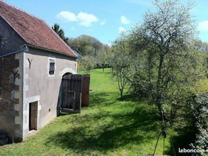 Ancienne Ferme à Rénover – Gros Potentiel 140m² + Grange Indépendante sur 3300m² de Terrai