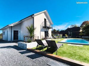 Maison contemporaine vue Pyrénées