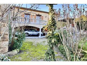 Maison en pierre de 90 m² à Peaugres