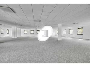 A LOUER  BUREAUX PROCHE RER A