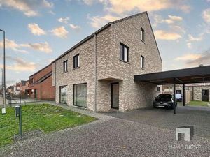 Nieuwbouw woninge met 5slaapkamers