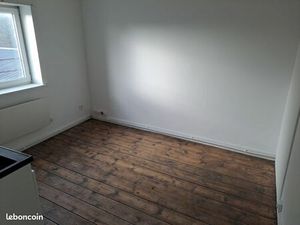 Studio Denain centre à louer