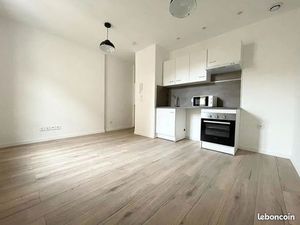 Studio entièrement rénové