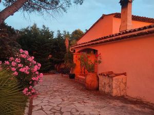 Belle villa provençale meublée de plain pied