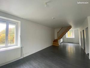 Duplex 3 chambres – 75m² hab. / 90m² au sol – Bogny-sur-Meuse (quartier de la gare)