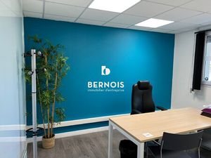 Location Local Professionnel 172m²