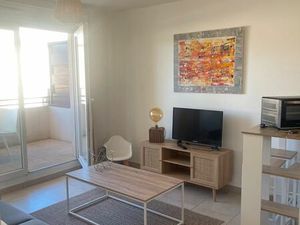 Appartement 1 chambre + terrasse proche centre ville