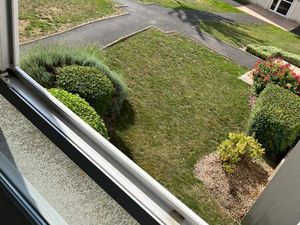 Location T2 +parking