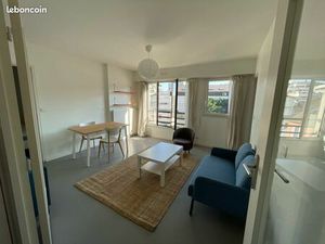 Location appartement meublé 48m2 Suresnes