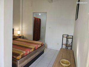 Loue studio meublé