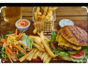 Recherché Local ■Pour Fast-food ■Restaurant Rapide ■Dans Bourg de Treillières 44119 ■Une L