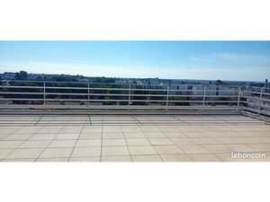 Très beau F4 standing grande terrasse vue panoramique 270 degrés