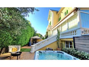 Maison T7 près de SAINT RAPHAEL à vendre