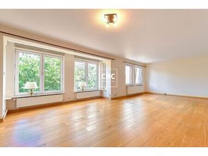 Instapklaar appartement met open zicht-Maurice Lippensplein■