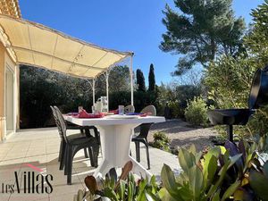 Villa - 4 chambres - vie de plain pied  jardin paysager et double garage