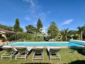 Maison de luxe de 7 pièces en vente à Saubrigues  France