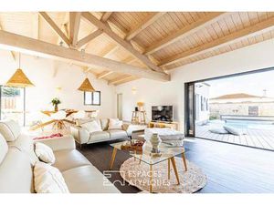 Villa contemporaine aux volumes Xxl  véritable antre familial