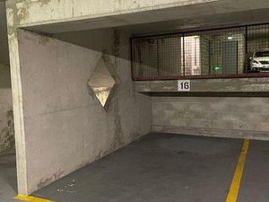 Place de parking vers maison blanche 75013 Paris