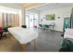 Vente bureau 2 pièces 59 m² Saint-Égrève (38120)