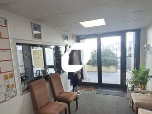 Location Commerce Courbevoie 92400