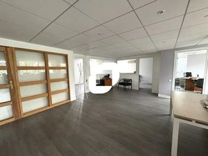 A VENDRE  Offre à la vente sur la Villardière