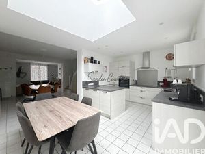 Vente maison 7 pièces 150 m² Outreau (62230)