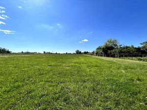 A Vendre Terrain Libre De Constructeur De 1 215 M2 Priche Blaye