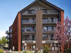 Splendide surface commerciale/bureau vente CASCO.