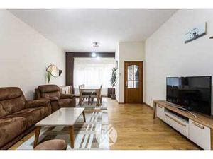 Gerenoveerde stadswoning nabij Gent