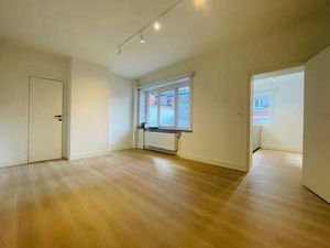 Stijlvolle en instapklare praktijk/kantoorruimte op topli...