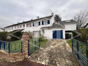 Vente maison 7 pièces 132 m² Combs-la-Ville (77380)