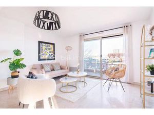 T4 LUMINEUX AVEC 2 BALCONS  GARAGE   PLACE DE PARKING ET CAVE