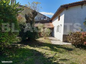 Maison 5 pièces 205 m²