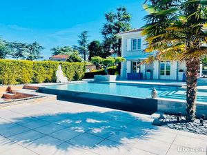 St Just St Rambert-Très belle propriété Haut de gamme