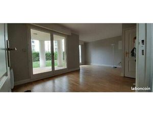 Studio 1 pièce 27 m²