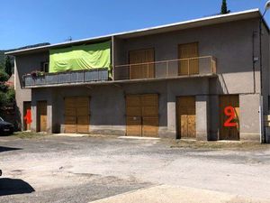 Garage moto / box stockage (15 m2)