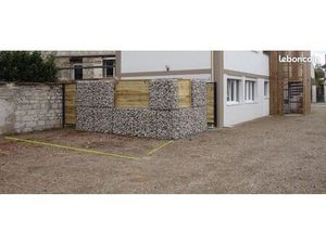 Emplacement PARKING 200 mètres GARE SNCF VERNON-GIVERNY