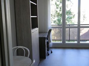 STUDIO MEUBLE Ave de la mouillère