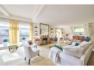 Appartement 4 pièces - 152 m²