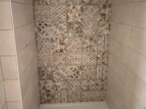 T2 avec cour- refait à neuf - bail meublé - bail mobilité