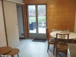 F2 avec terrasse en rez de jardin