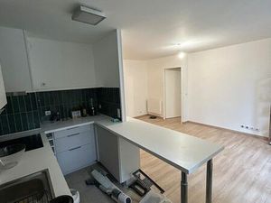 T2 44 m² refait à neuf – balcon  parking  résidence calme – proche gare/A13