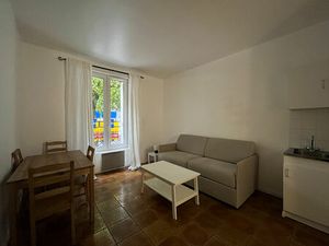 Appartement meublé Choisy Le Roi 1 pièce 18 m² proche gare et tramway