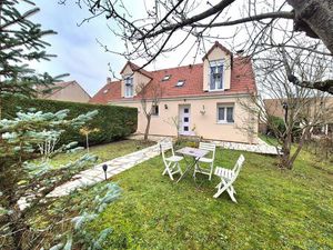 Maison 5 pièces sous sol total  une vie de plain pied