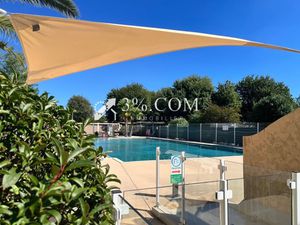 domaine avec piscine