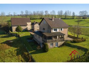 Ensemble immobilier d'exception avec vue panoramique à Fouge